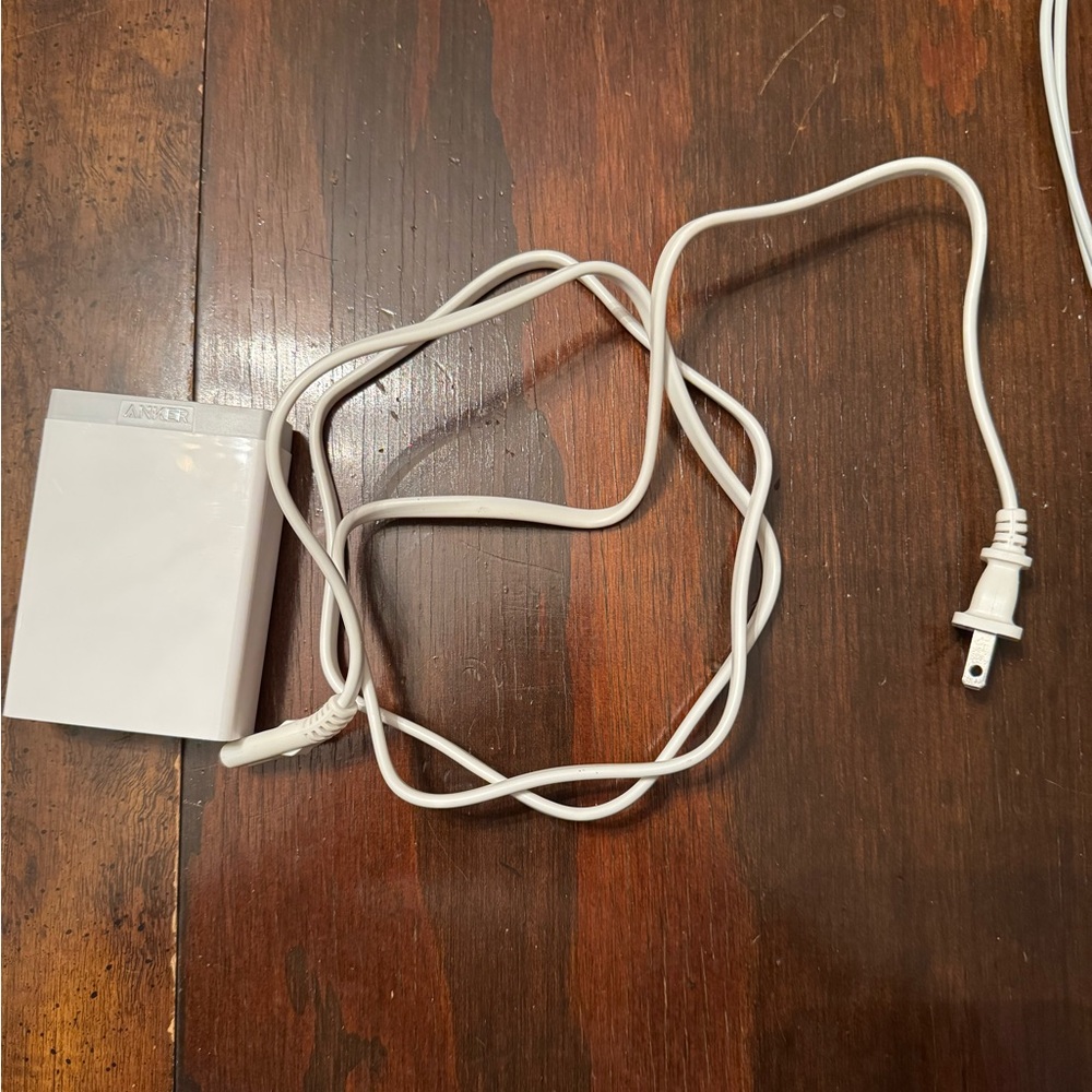 Anker White Power Adapter with Cable